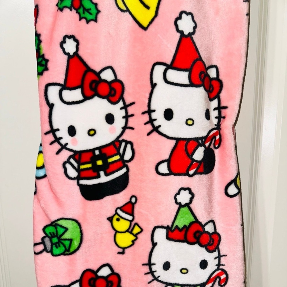 Hello kitty christmas